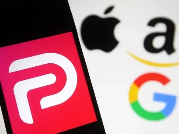 Директор Parler скрывается после угроз убийством