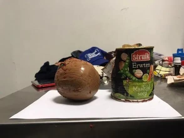 Півкіло кокаїну у банці з консервованим супом: у “Борисполі” затримали іноземця