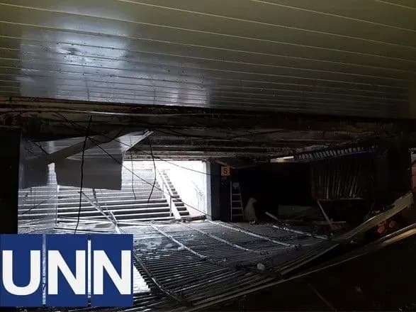У переході на Майдані обвалилася стеля
