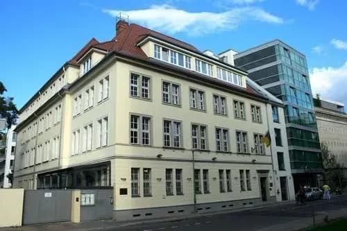 Німецьке ЗМІ позначило Крим російським: помилку виправили після листа посольства