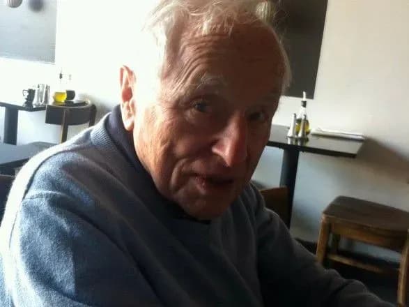 Сценарист з "чорного списку" Голлівуду помер у віці 101 рік