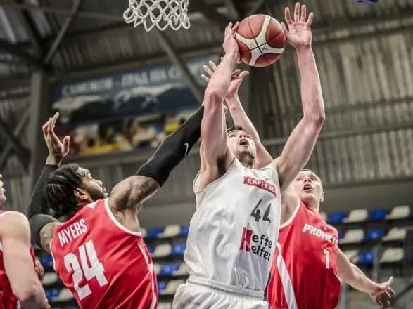 Третья победа подряд: "Прометей" пробился в плей-офф Кубка Европы ФИБА