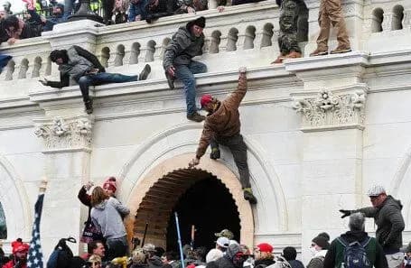 Зеленский заявил, что штурм Капитолия подорвал авторитет США как ведущей демократии