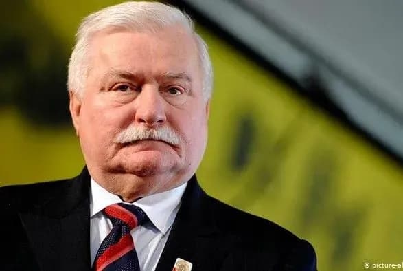 Не вистачає на дружину: експрезидент Польщі шукає додаткову роботу
