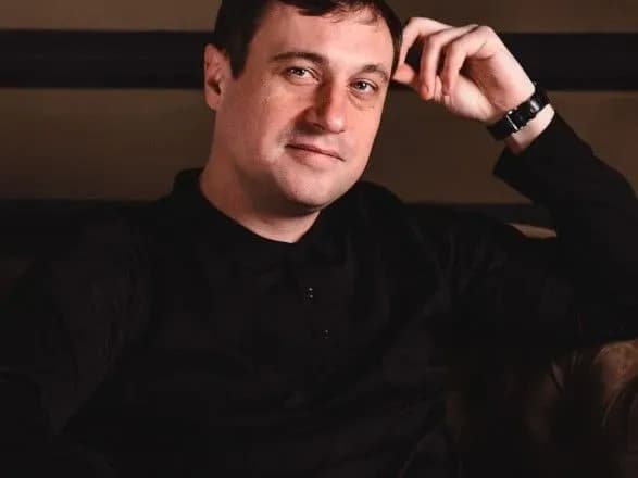 Политический обозреватель: конструктивный диалог начнется, когда Президент Зеленский перестанет ставить повсюду "слуг народа"