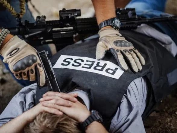 Нардепи посилили відповідальність за напади на журналістів