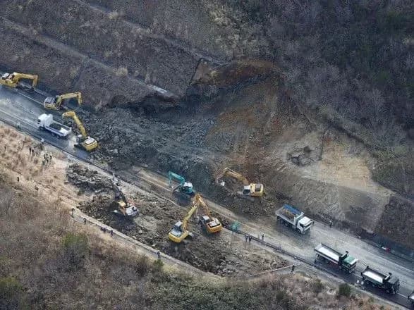 Землетрус у Японії: черговий афтершок магнітудою більше 5 балів стався біля узбережжя країни