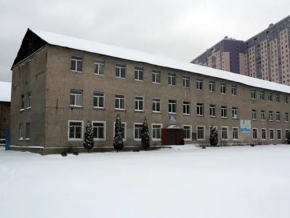 Хочете придбати невеличку в‘язницю? Перший "лот" уже виставили на аукціон за 220 мільйонів