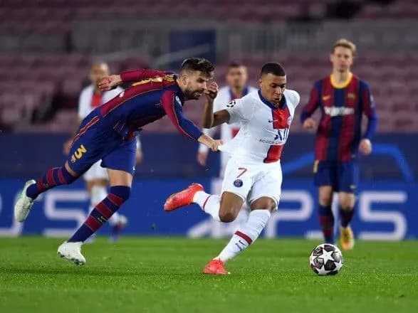 Плей-офф Ліги чемпіонів: хет-трик Мбаппе приніс "ПСЖ" перемогу над "Барселоною"