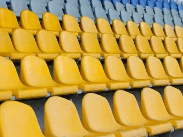 Попри дозвіл МОЗ: один матч УПЛ відбудеться без глядачів