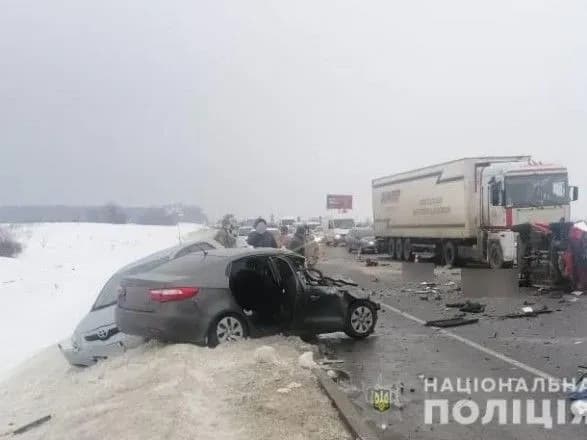 Масштабна ДТП із п'ятьма автівками під Києвом: відкрито провадження