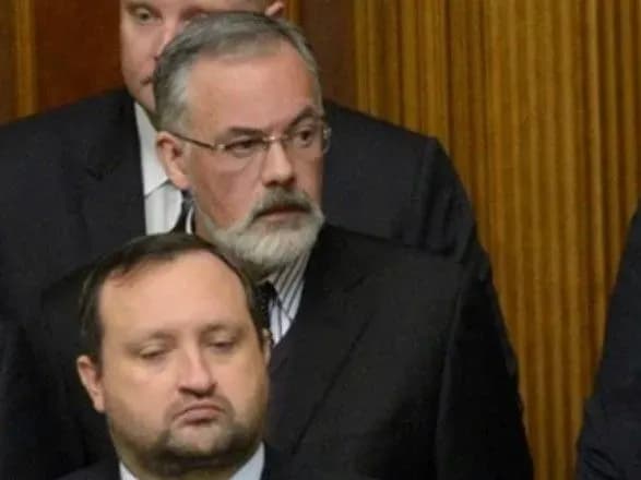 В ЕС на следующей неделе исключат из списка санкций Арбузова и Табачника - СМИ