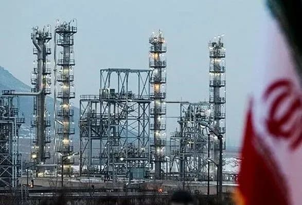 Іран знову вимагає від США першими повернутися до виконання ядерної угоди