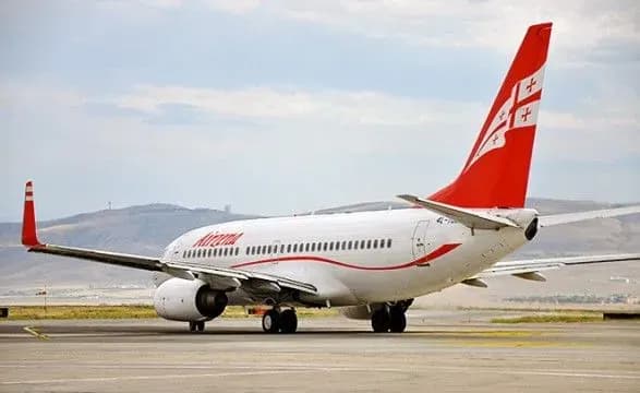 Можно без прививки, но с отрицательным тестом: Грузия с 1 марта будет принимать туристов из Украины