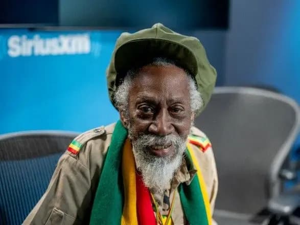 Помер реггі-музикант Банні Уейлер