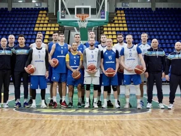 Чоловіча збірна України покращила місце в рейтингу ФІБА