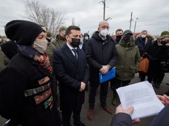 Блокування КПВВ: Зеленський назвав дії Росії - абсолютно деструктивними