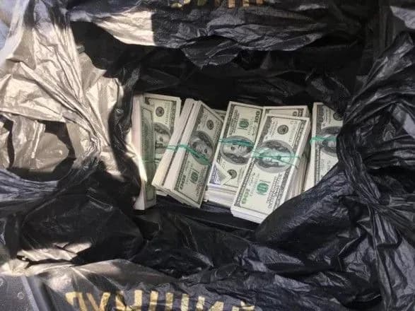 Прикривалися "знайомими" у верхівці Генпрокуратури і хотіли 500 тис. дол.: судитимуть шахраїв