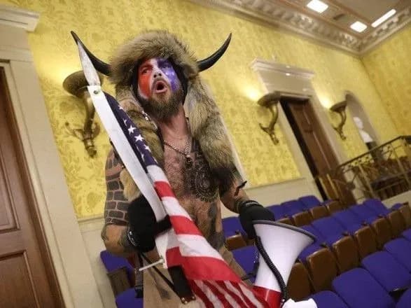 Штурм Капітолія: затримали 275 осіб, понад півтисячі підозрюваних