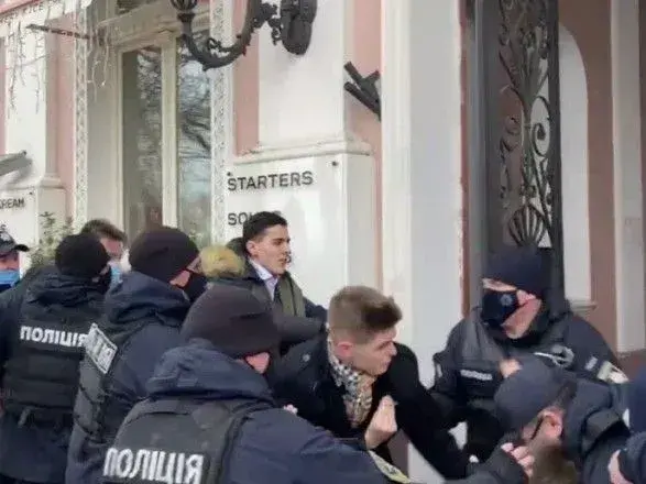 В Одесі прихильники патріархату спровокували конфлікт під час Маршу жінок: затримано декілька осіб