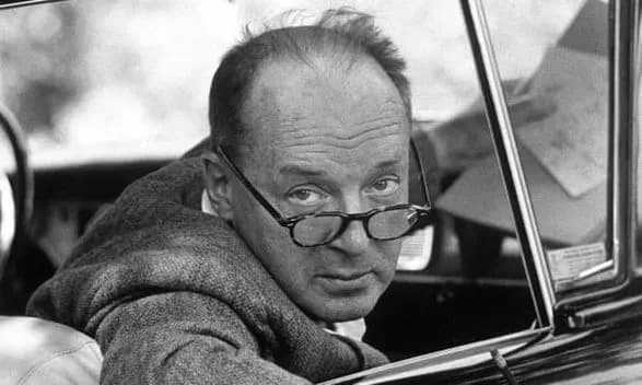 У США знайшли втрачений вірш Набокова про Супермена