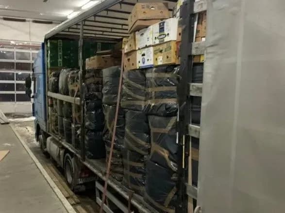 З Польщі до України намагалися провести контрабанду на суму понад 2,3 млн гривень під виглядом гуманітарного вантажу