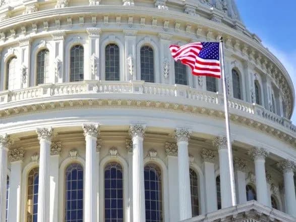 Сенат США схвалив пакет економічних стимулів Байдена на 1,9 трлн дол. після ночі голосування