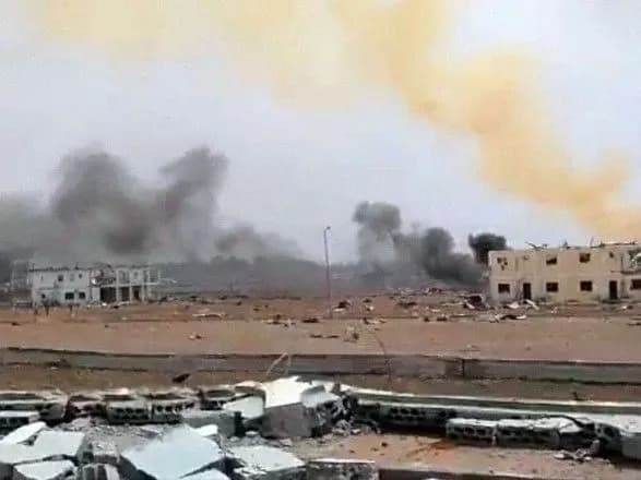 Серія вибухів в Екваторіальній Гвінеї: десятки загиблих, людей шукають під завалами