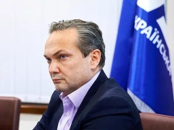 Эксперты объяснили отставку Эзгубая активной работой парламентской ВСК