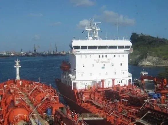 ЗМІ: пірати захопили українських моряків біля берегів Беніну