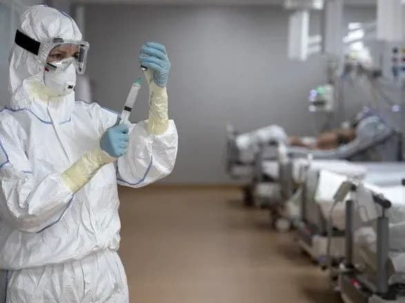 МОЗ: рівень COVID-госпіталізацій перевищено у семи регіонах та у Києві