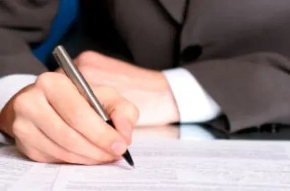 Іспит з української мови на держслужбу: комісія оприлюднила зразок роботи