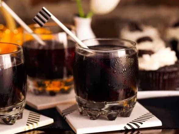 Астролог засмутив: яким знакам зодіаку слід обмежити вживання алкоголю у найближчий місяць