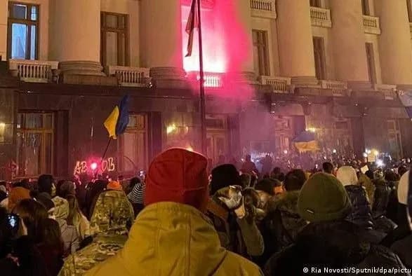 Затриманому учаснику акції під Офісом президента вручили підозру - адвокат