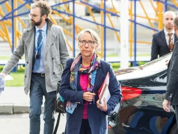 Главу міністерства праці Франції госпіталізували з COVID-19