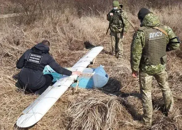 Переправляли сигарети в Угорщину: біля Чопа "накрили" чотирьох контрабандистів з безпілотником