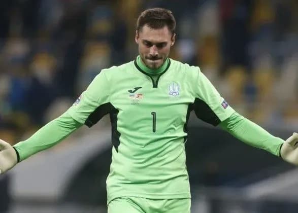 Бущан извинился перед Миколенко за его удаление: что известно