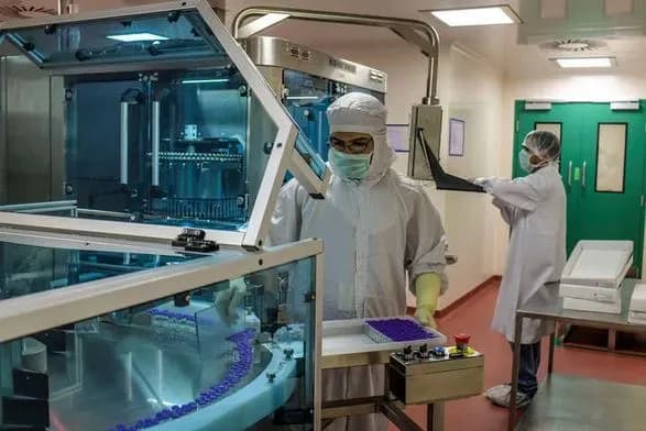 Індія поновить поставки вакцини AstraZeneca для COVAX у травні