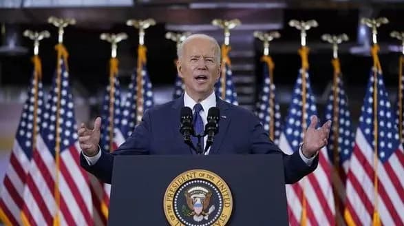 Байден представив план з розвитку інфраструктури США на 2 трлн доларів