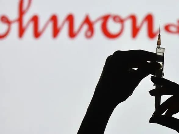 Робітники заводу у США зіпсували 15 млн доз вакцини Johnson & Johnson