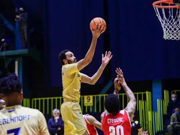 Визначилися півфіналісти Кубку України з баскетболу