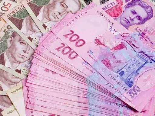 Нардепи у березні отримали близько 3 млн грн компенсації за житло