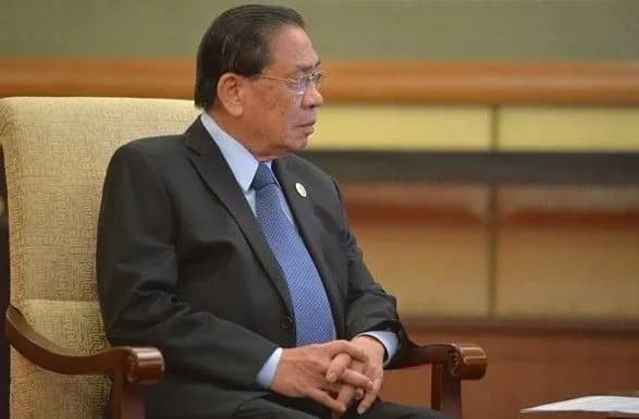 В Лаосе перевернулась яхта с бывшим президентом: есть жертвы