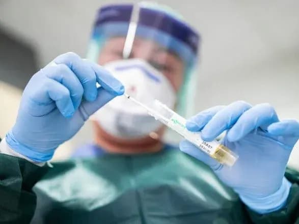 У світі на COVID-19 захворіло вже понад 131,2 млн осіб