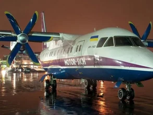 Аварійна посадка літака "Мотор Січ" пов'язана із загальною технічною відсталістю і жалюгідним становищем авіабудування - експерт