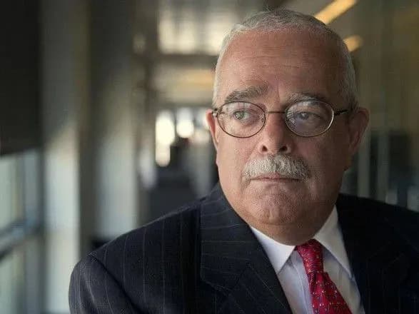 Президент ПА НАТО назвав "нерозважливим і безвідповідальним" нарощування військової потужності РФ на кордонах України та в Криму