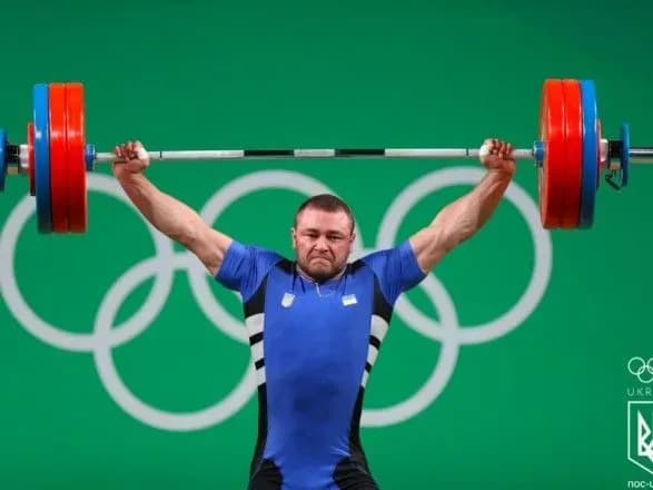 Гимн Украины в Москве: украинец завоевал еще два "золота" на ЧЕ по тяжелой атлетике