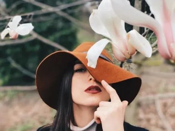 Магнолії розквітли у столиці: кияни поділились ніжними світлинами