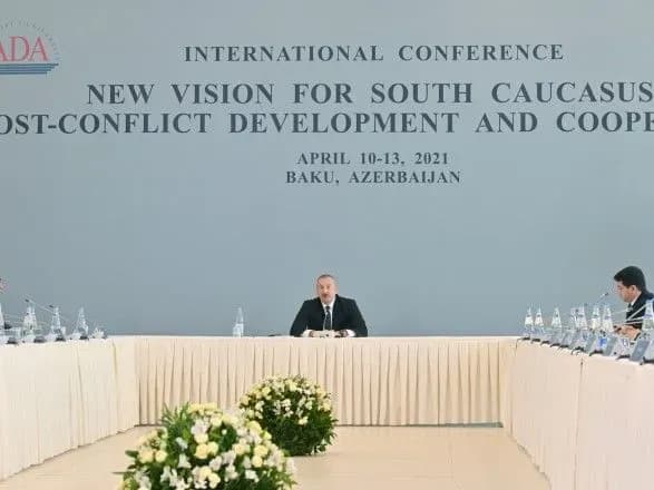 Президент Азербайджану заявив, що Баку не влаштовують перемовини Вірменії з РФ про модернізацію військ