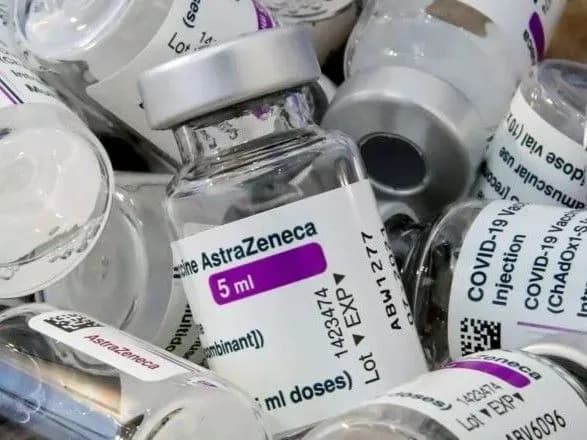 У Франції після щеплення AstraZeneca померло 8 людей